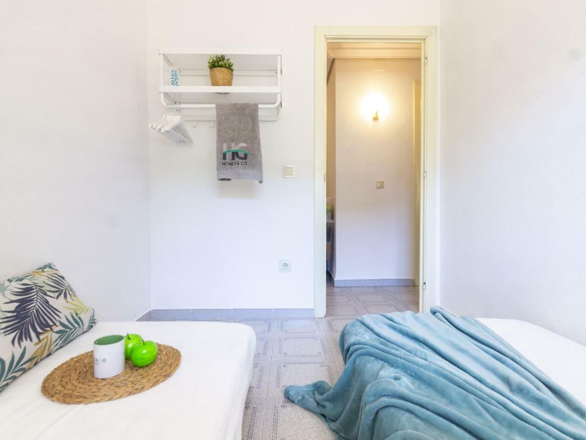 Homes & Go Albeniz Basic La Pineda Ngoại thất bức ảnh